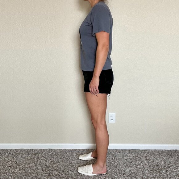 H&M Denim Shorts Size 6 - Picture 3 of 9